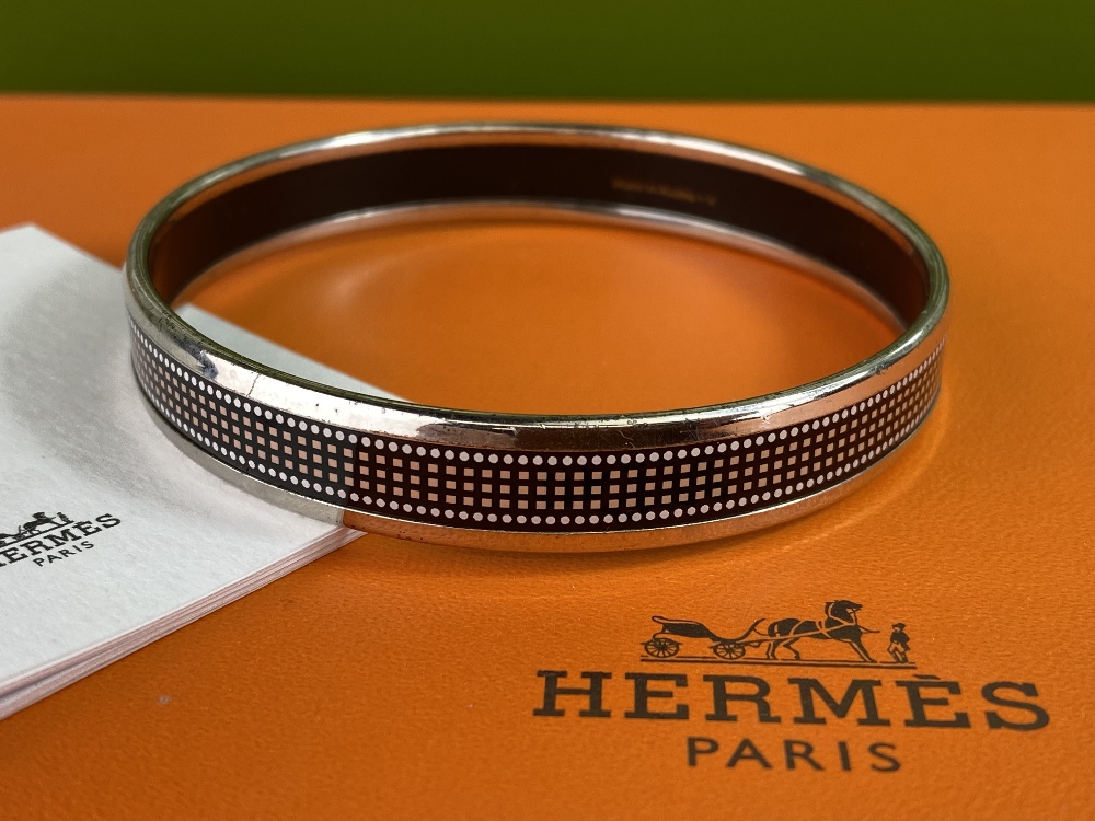 Hermes Paris Silver & Enamel Monogram Hermes Bracelet - Bild 5 aus 6