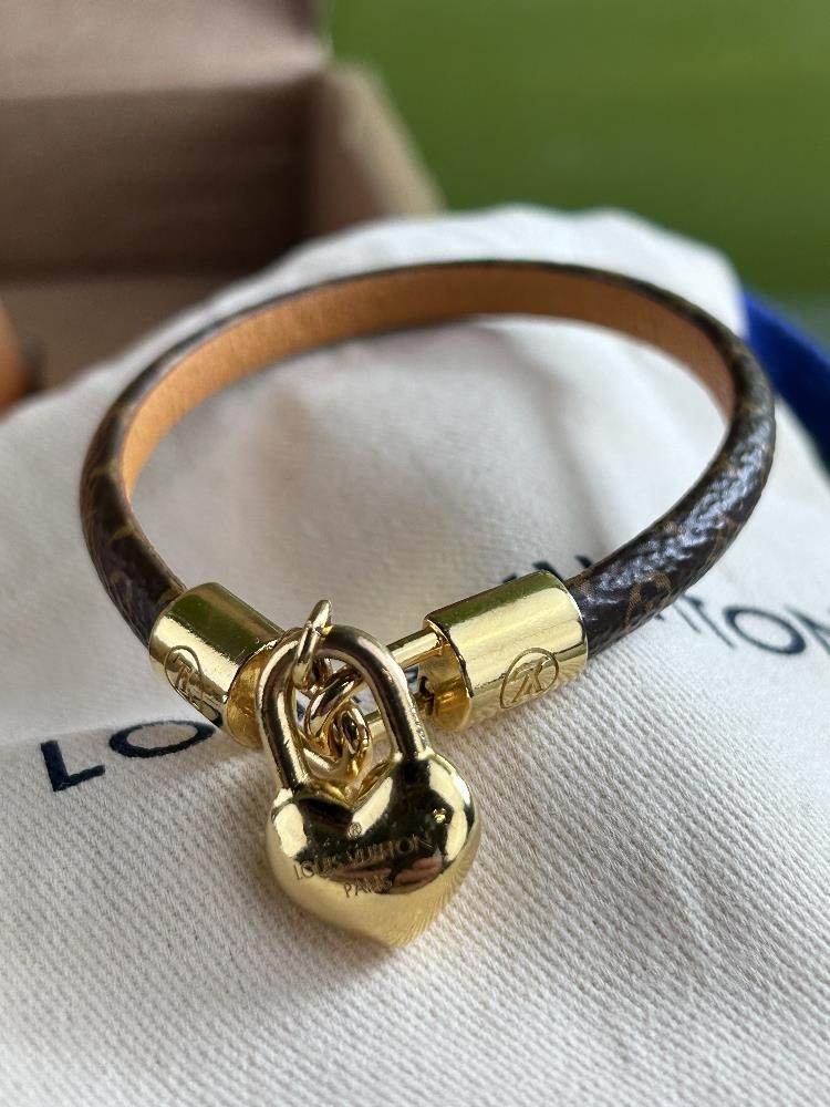 Louis Vuitton Crazy In Lock Bracelet - Size 19 - Image 4 of 7
