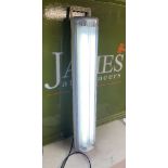 Phillips Portable Light Unit-Battery or Mains Operated