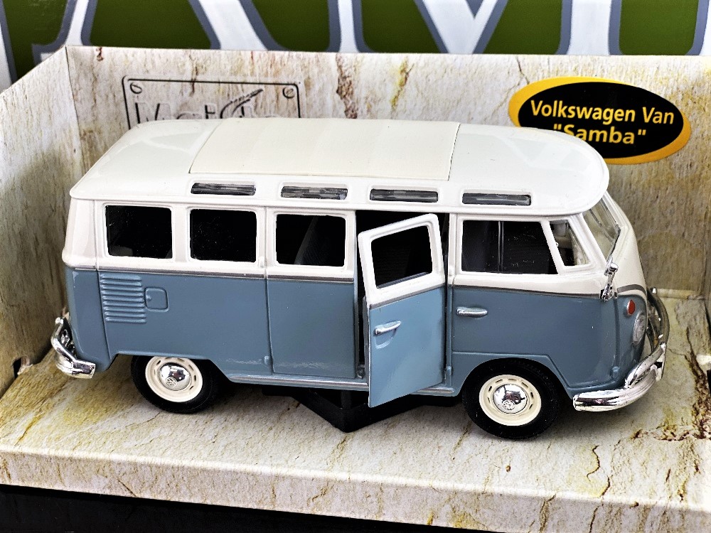 Maisto Special Edition 1:25 Volkswagen Samba Kombi Van