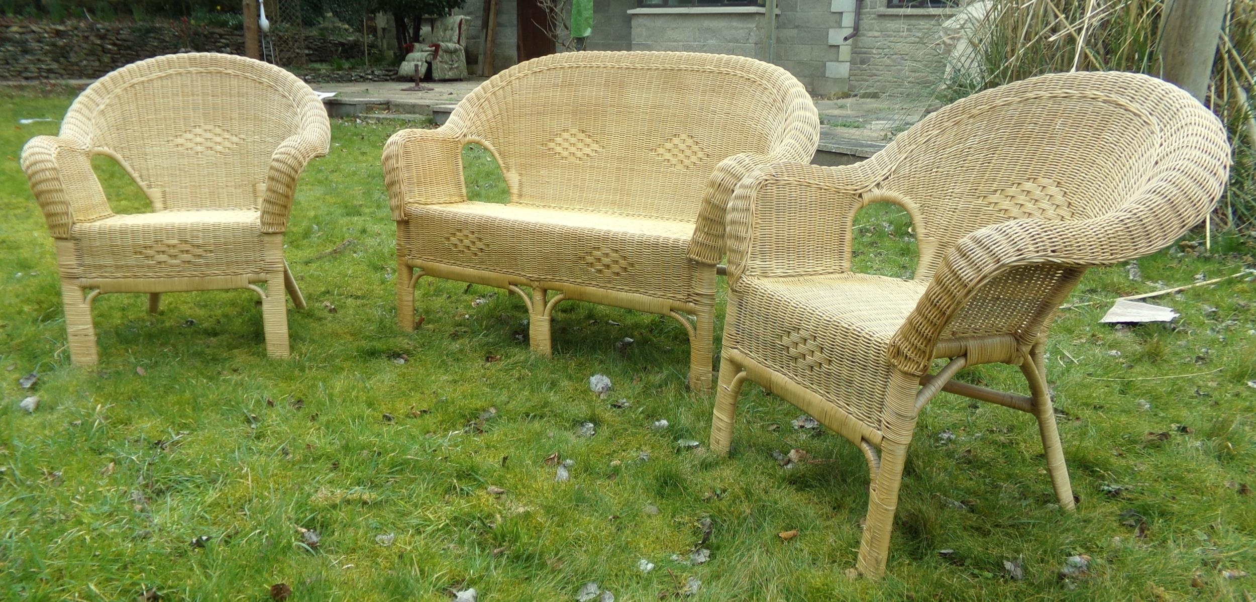 Woven cane wicker three piece conservatory suite, twin sofa and two chairs, the sofa 122cm long (3) - Image 4 of 4