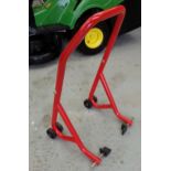 Motorcycle pitt stand on casters