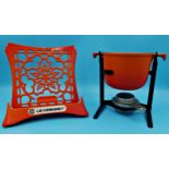 Le Creuset - Fondue set and book stand in burnt orange (2)