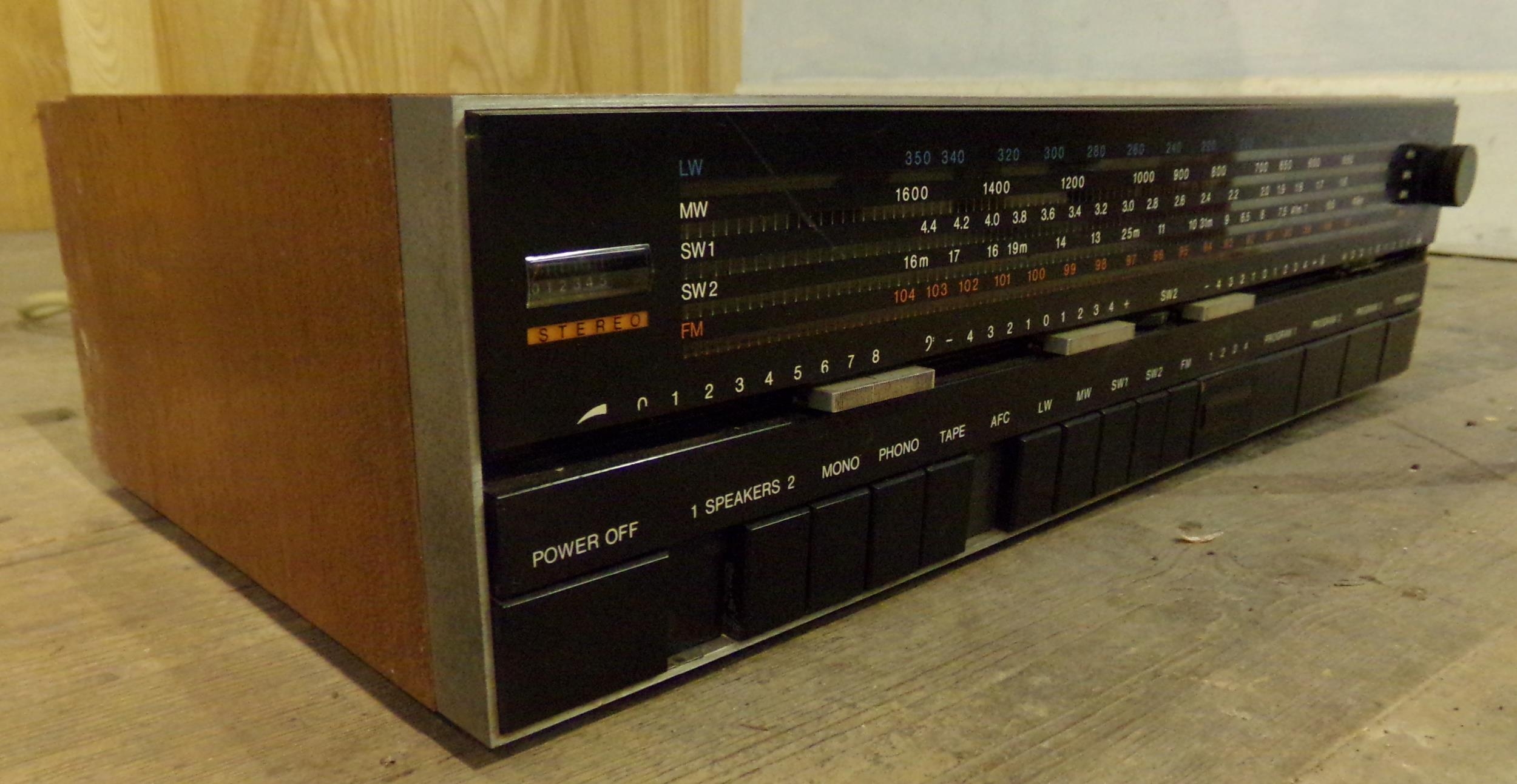Vintage Akai Cross Field reel to reel player with a Bang & Olufsen Beomaster 1600 (2) - Image 2 of 2