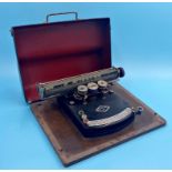 'Frolio 5' typewriter with lacquered metal cover