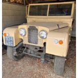 Land Rover Series 1 934AYC, 1958, beige (Desert yellow), flat bed back with safari seats and canopy