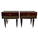Stylish pair of Italian 1950s bedside tables, fitted with a drawer, with brass details, 50cm high