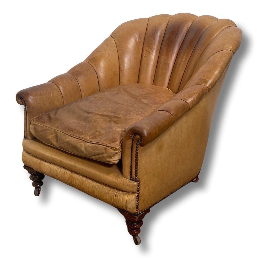 Quality large shell back leather armchair in honey tan with great patina and matching full button - Image 2 of 3