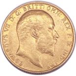 A gold sovereign dated 1909. Weight 7.9 grams approx.