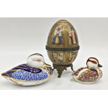 Royal Crown Derby Imari duck and further smaller duckling, the duck 11cm long together with a