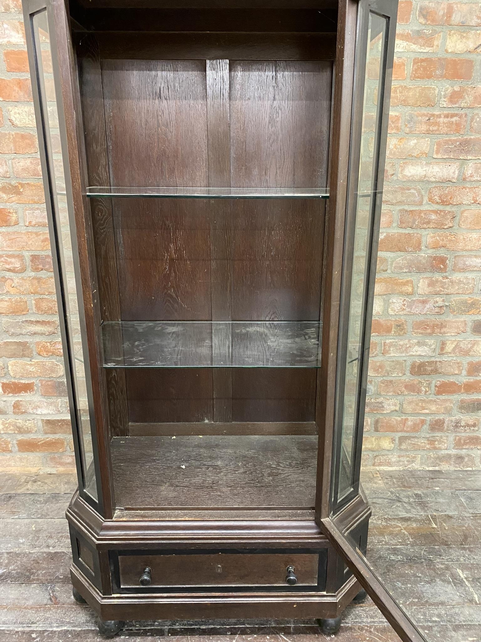 Good quality late 19th century glass cabinet, with canted corners, bevelled glass with shelved - Image 3 of 3