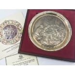 1977 Birmingham Mint silver Christmas Plate, embossed with the holy birth, with box and