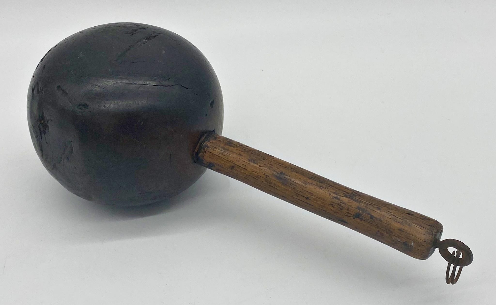 An antique provincial cudgel, 29cm long