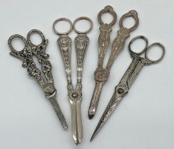 Four pairs of silver plated grape scissors (4)