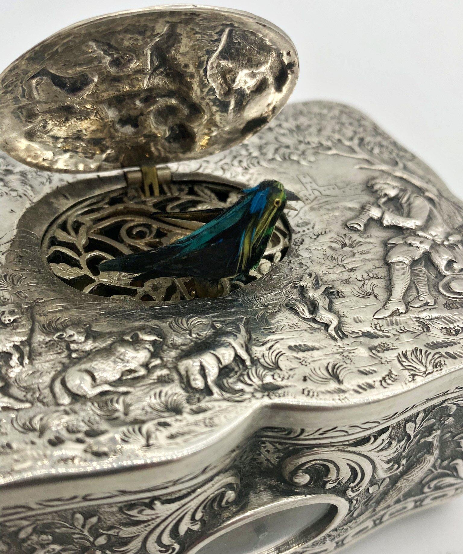 Possibly very early Karl Griesbaum - exceptional quality continental '800' silver Singing Bird - Image 2 of 2