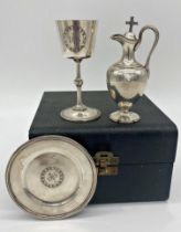 Victorian silver travelling communion set, with ewer, chalice and paten, in box (the jug not