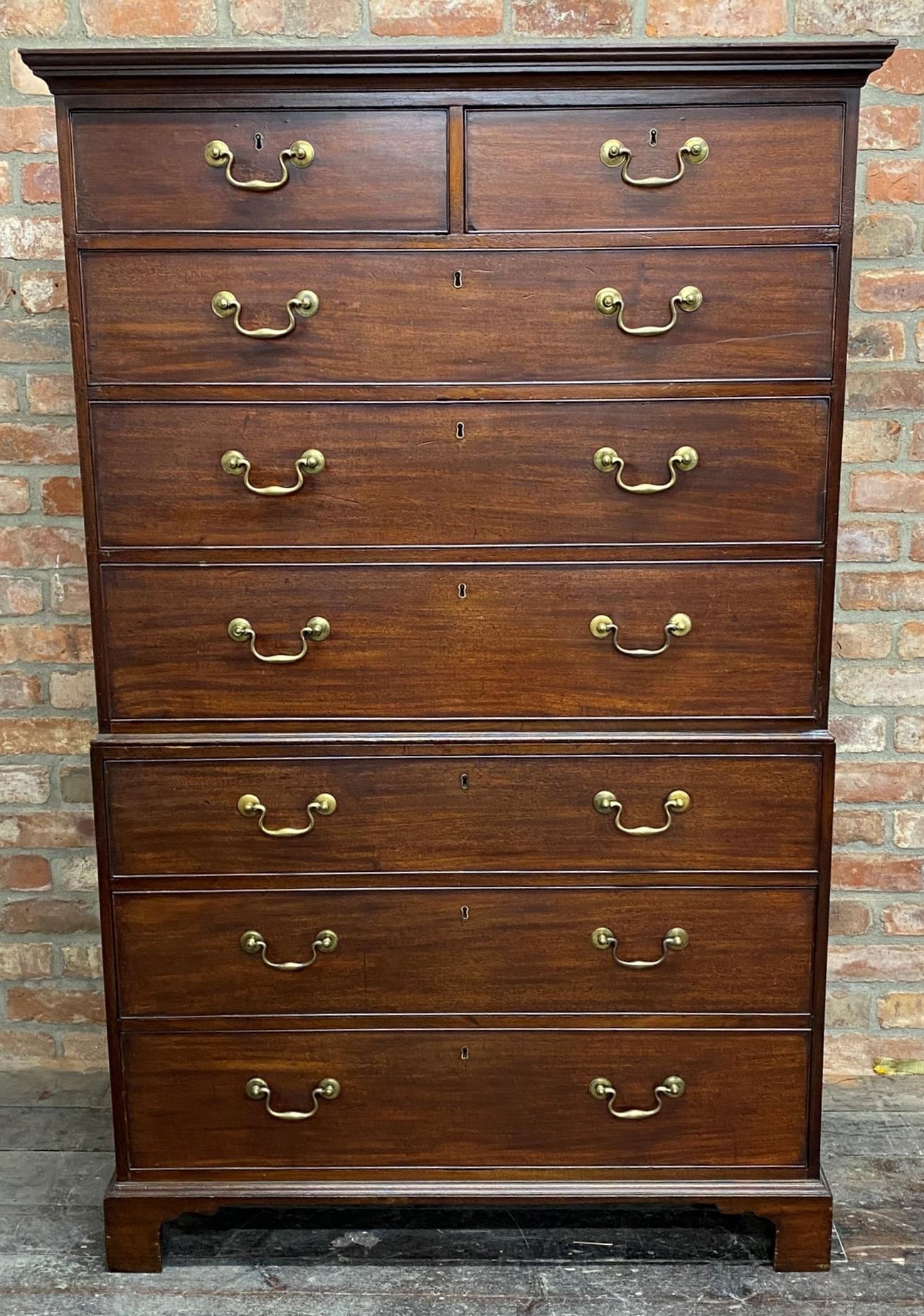 Irish George III mahogany chest on chest, fitted two short over six long drawers on bracket feet