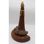 Well carved mahogany wall bracket with gilt acanthus highlights, 42cm high