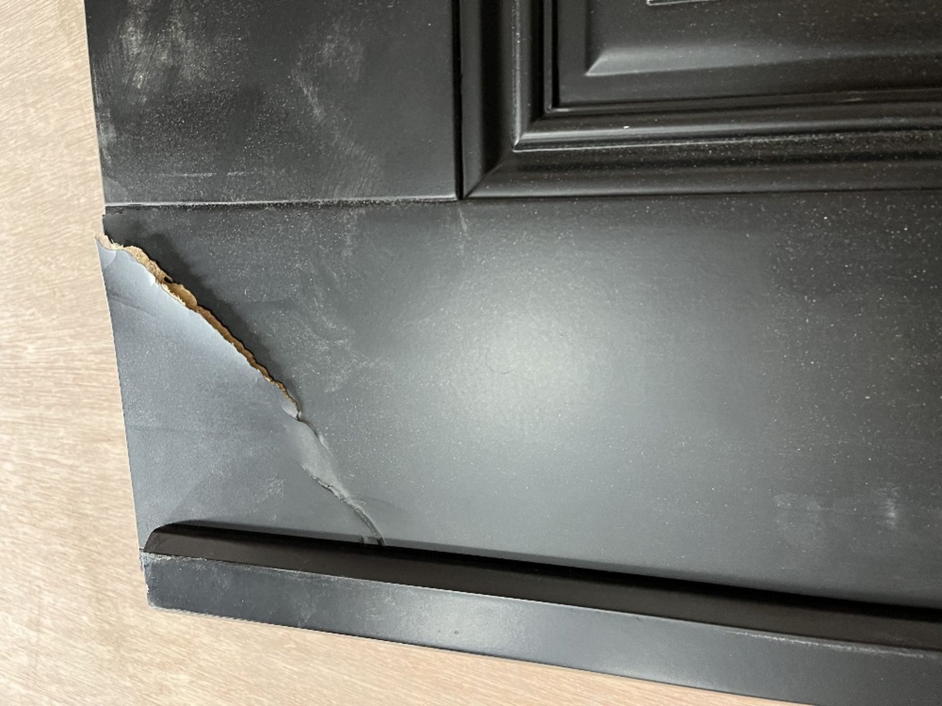 Pre-Finished Black Internal Door | 1980mm x 762mm x 35mm | Damaged - Image 2 of 4