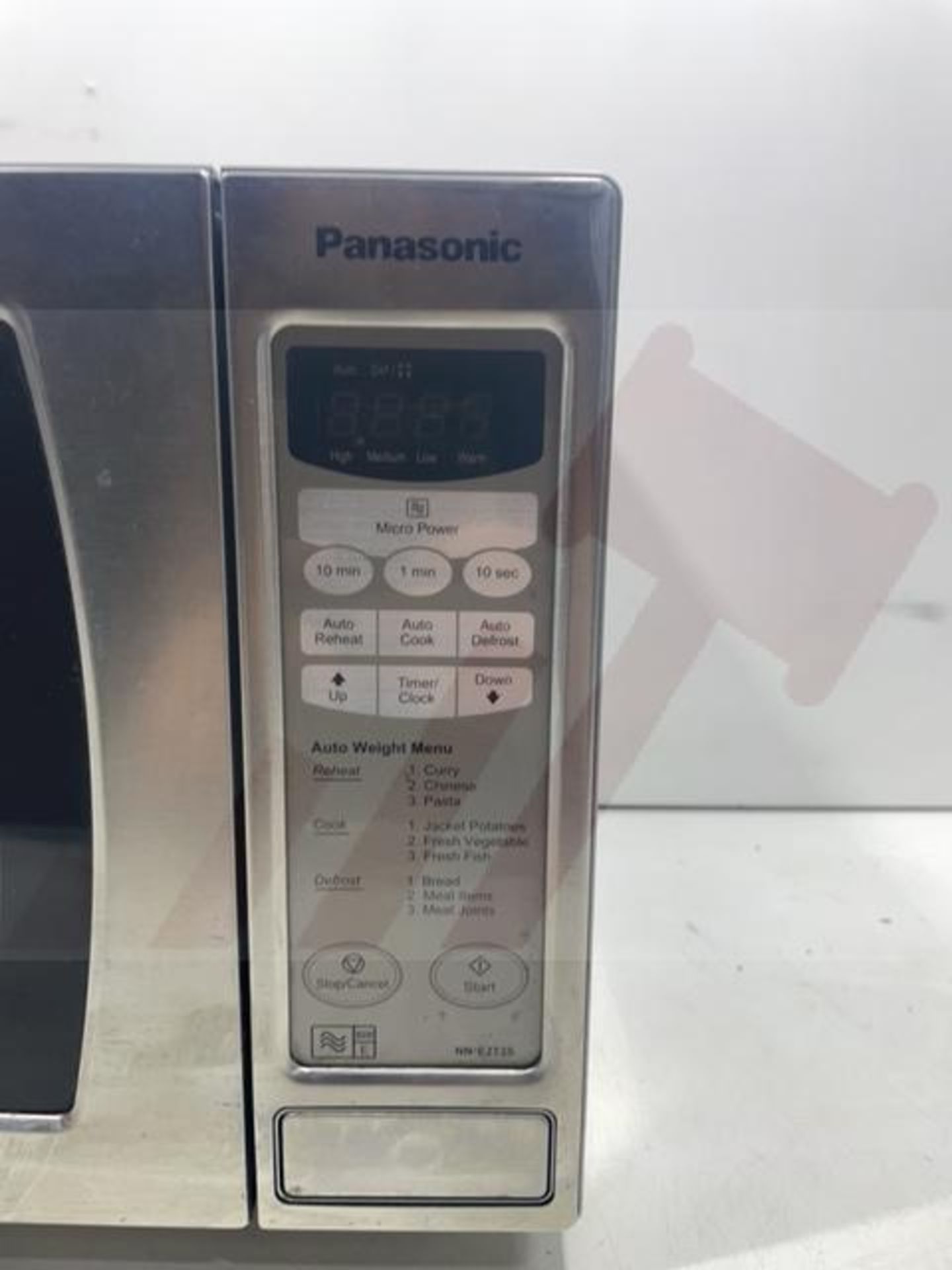 Panasonic Microwave Oven | Model No NN-E273SBBPQ - Image 2 of 6