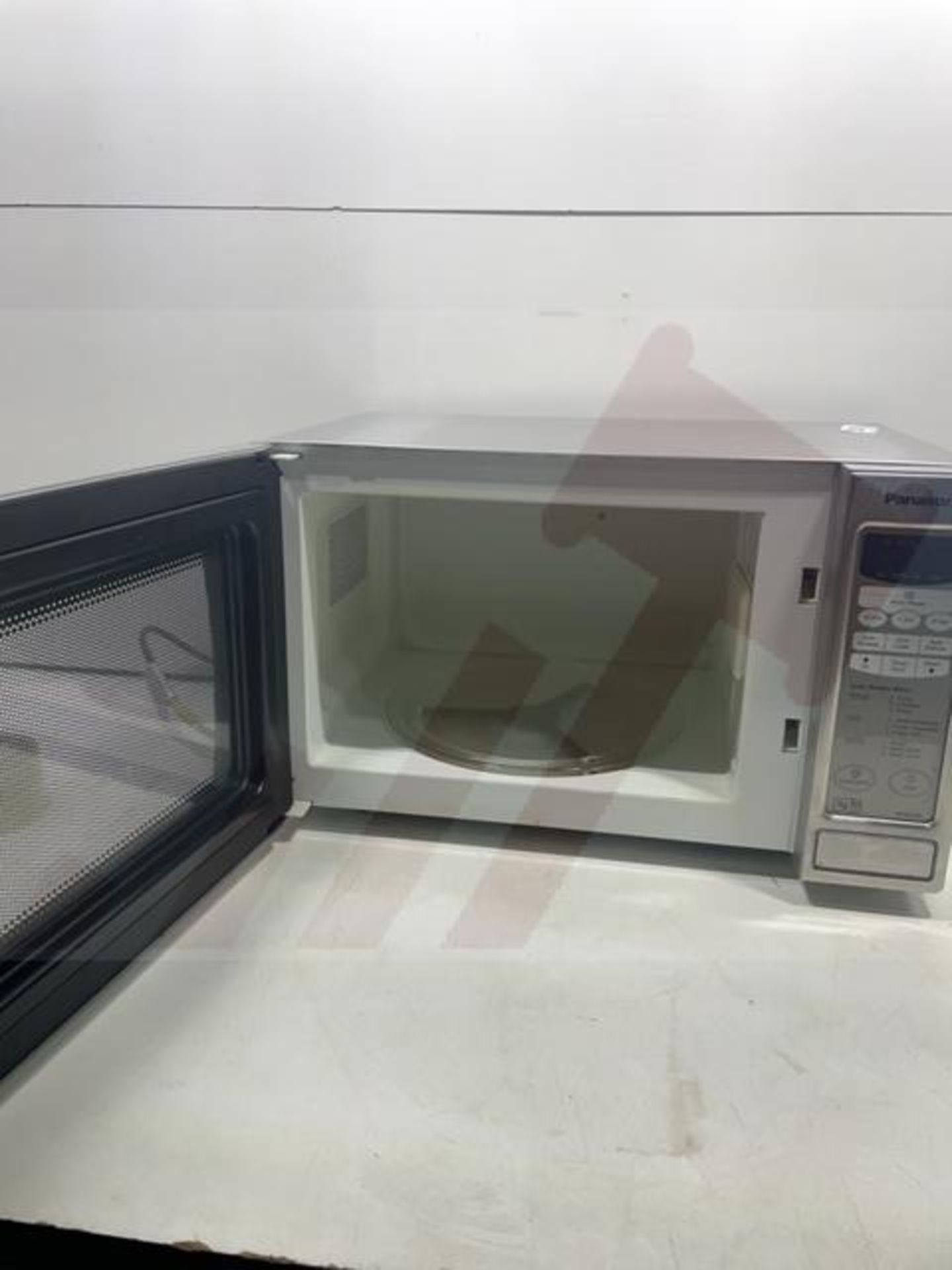 Panasonic Microwave Oven | Model No NN-E273SBBPQ - Image 3 of 6