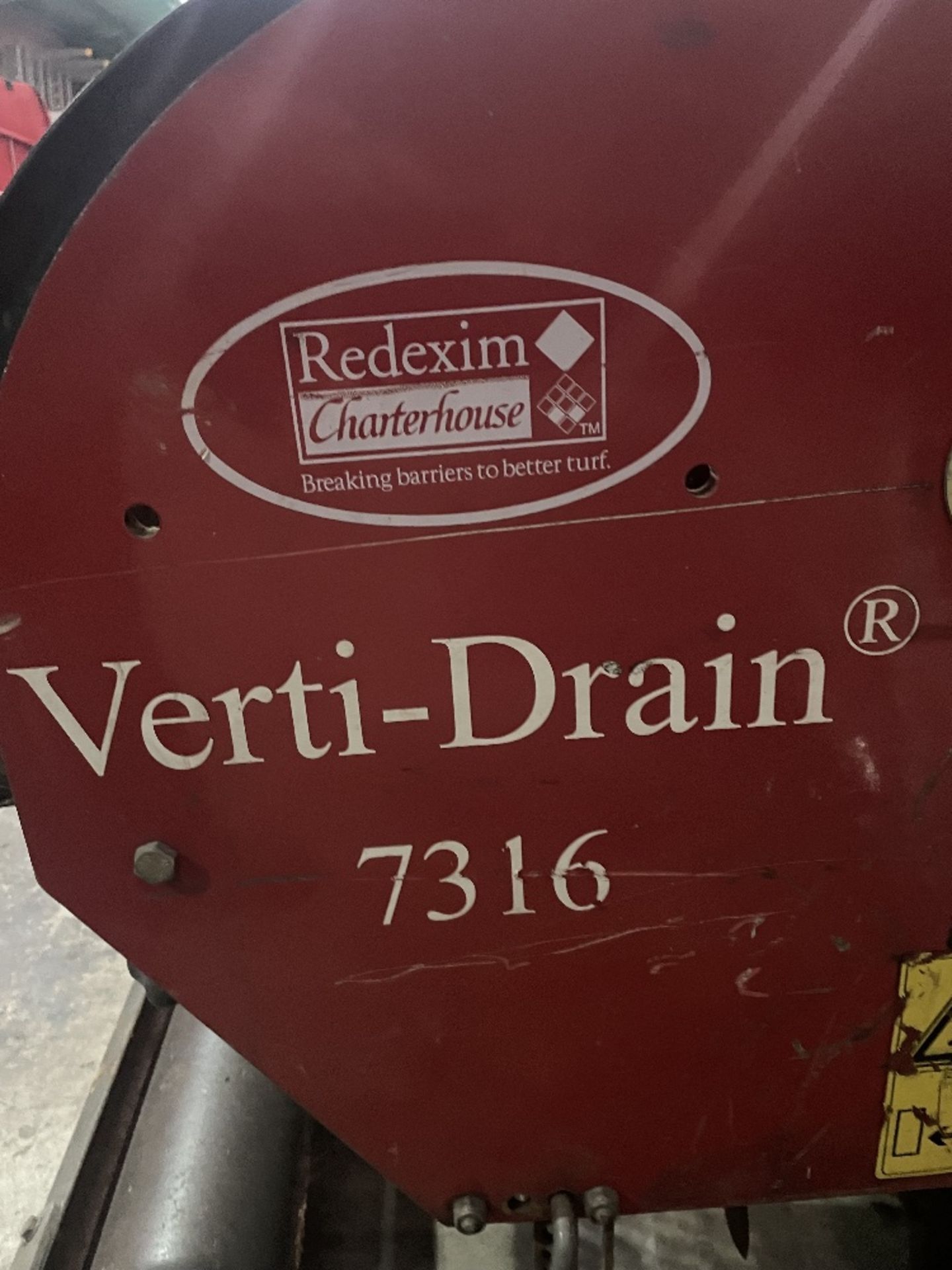 Redexim Charterhouse Verti-Drain 7316 Tractor Mounted Aerator | YOM: 2002 - Image 4 of 5