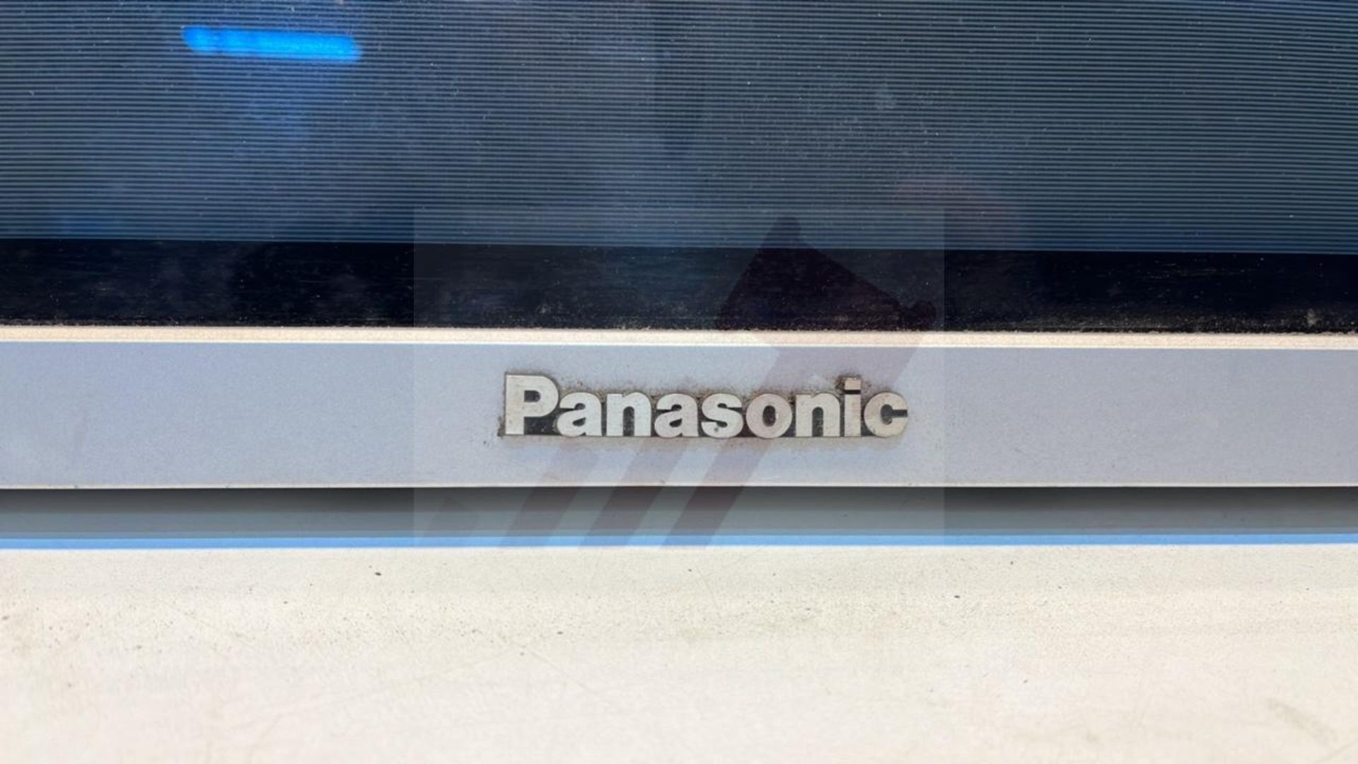 Panasonic TH-37PW4 37'' LCD Tv *MISSING REMOTE* - Image 3 of 6