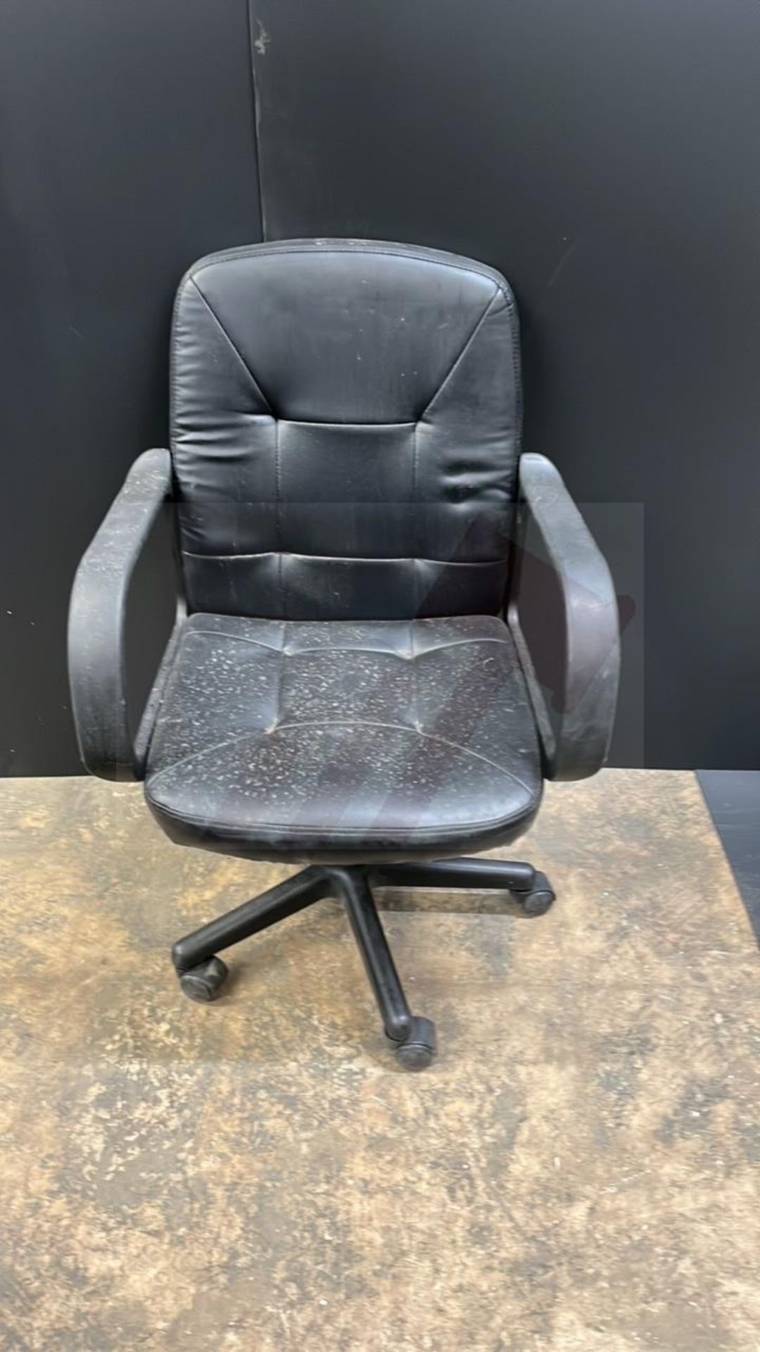 8 x Various Wheeled Office Chairs As Pictured - Image 6 of 8