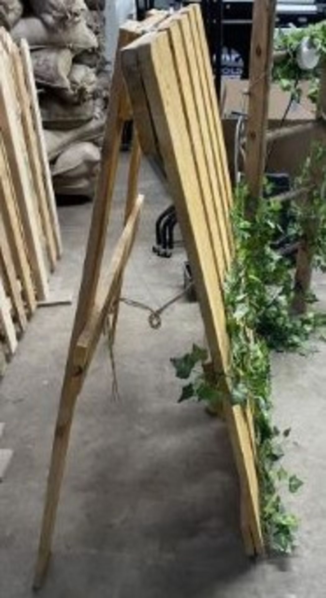 A-Frame Pallet & Ladder Lighting Prop Dressed in Faux Ivy - Image 4 of 4