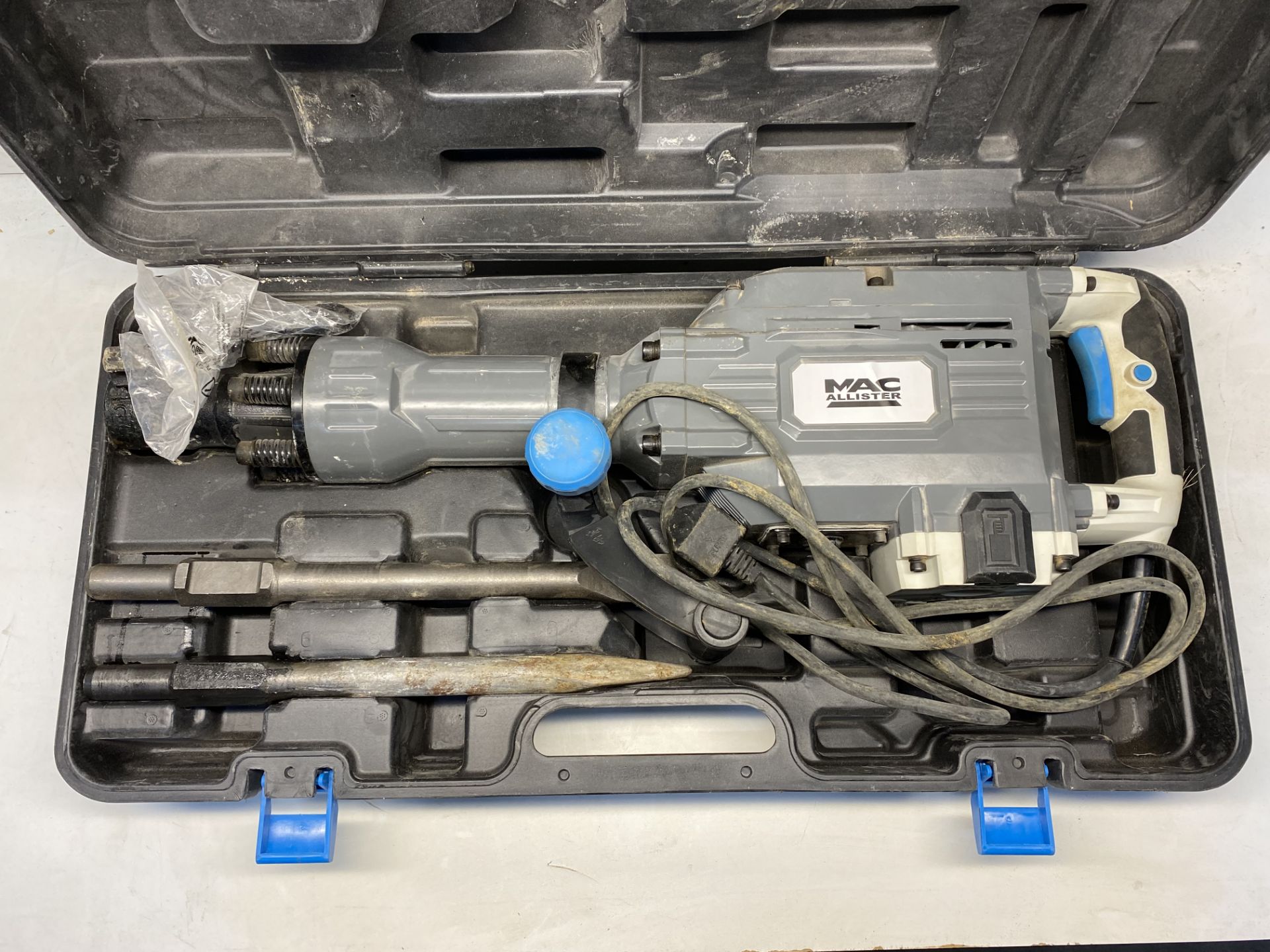 MAC Allister Corded Breaker | MSBR1700-A | Includes Case & Attachments | 240v - Image 2 of 5