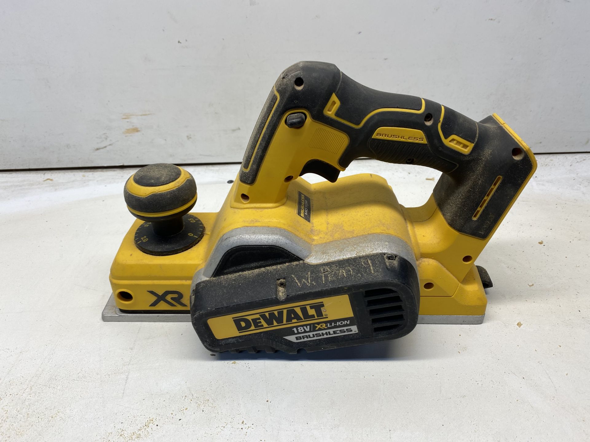 DeWALT DCP580 18V Brushless Powered Planer | BODY ONLY