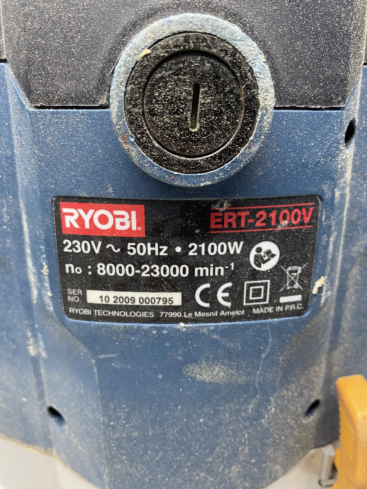 Ryobi ERT-2100V Plunge Router W/ Guide Rail & Carry Case | 240 Corded - Image 5 of 5
