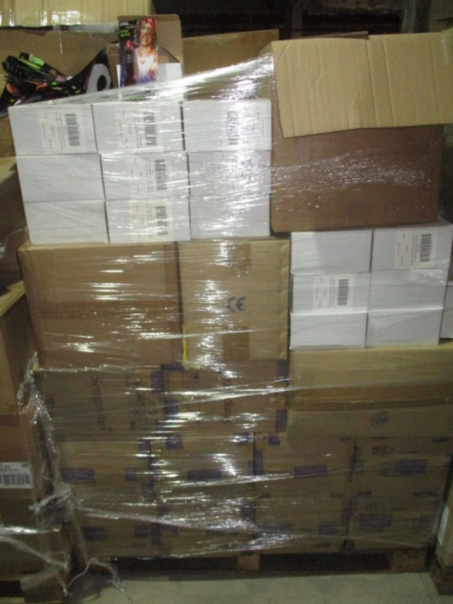 Approximately £250K + Manifested brand new Licensed Party Stock as per photos | 23 x Pallets - Image 136 of 259