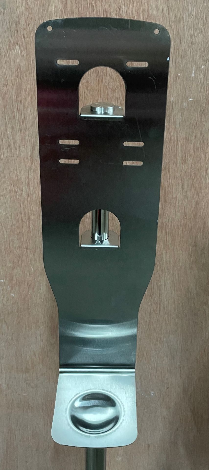 12x HCI Metal Sanitizer Stands | HCI Liquid Bottle Styled Soap Dispensers |HCI 2/4 Metal Bases - Image 4 of 16