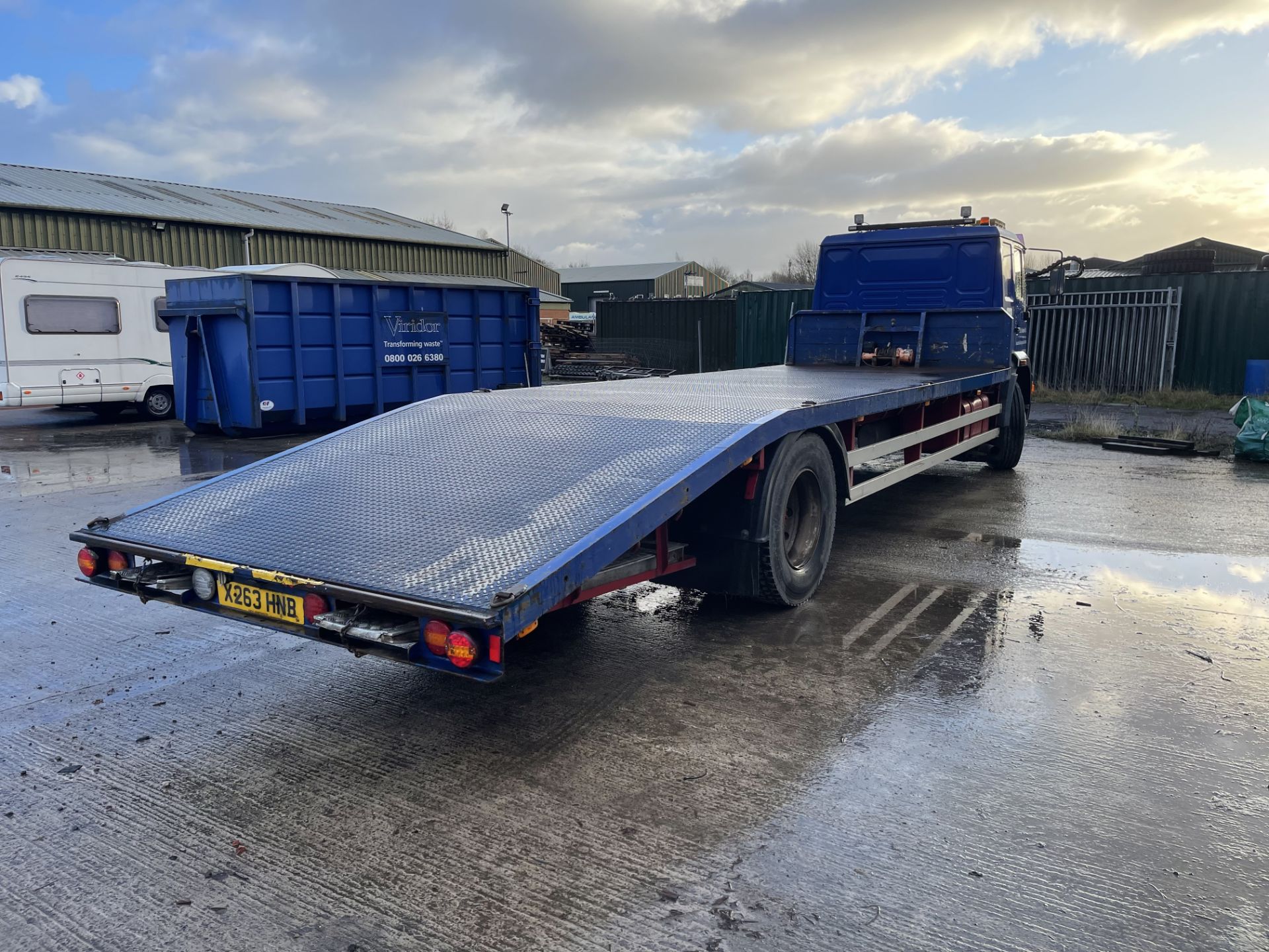 Man 18.224F/ML 6.3 M2000 2 axle rigid HGV Flatbed Lorry w/Winch & Manual Drop Ramps - Image 4 of 7