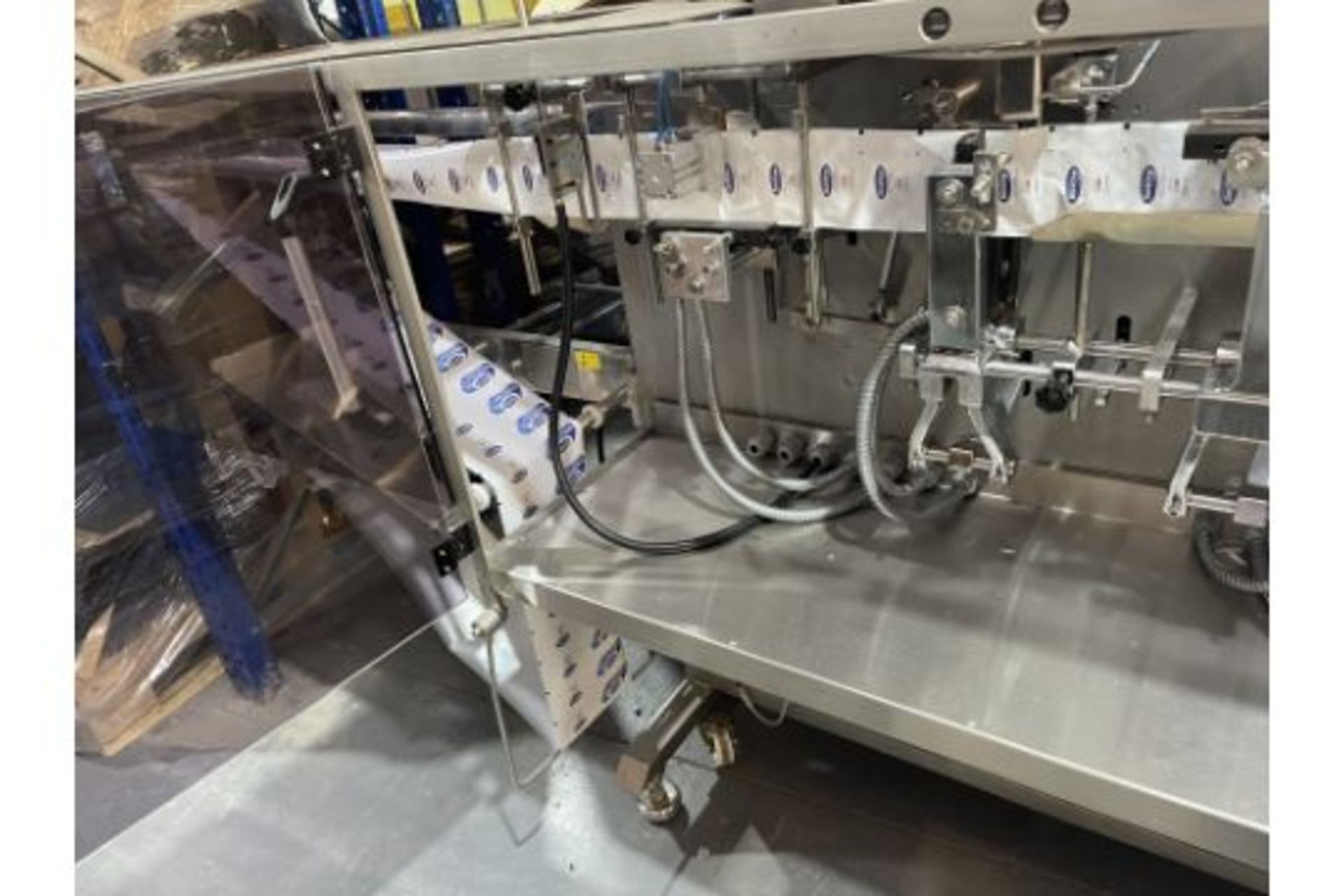 Turpack horizontal wet Wipe sachet machine | Model: TPW0001 | YOM: 2020 - Image 4 of 10