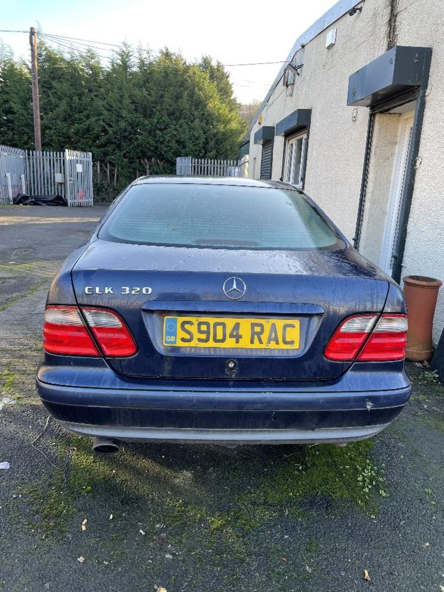 Mercedes CLK 320 Elegance Auto Petrol Coupe | S904 RAC | Advised to be SCRAP condition - Image 7 of 8