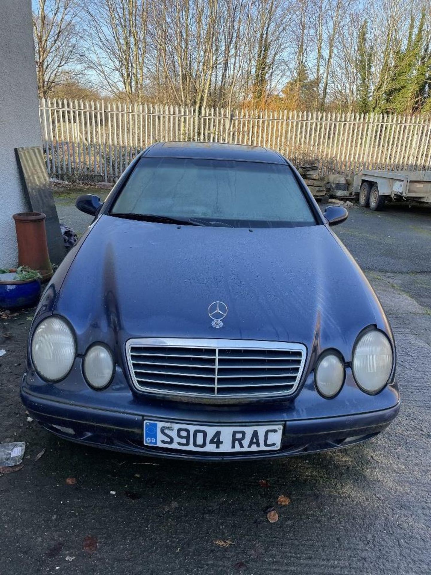 Mercedes CLK 320 Elegance Auto Petrol Coupe | S904 RAC | Advised to be SCRAP condition - Image 2 of 8