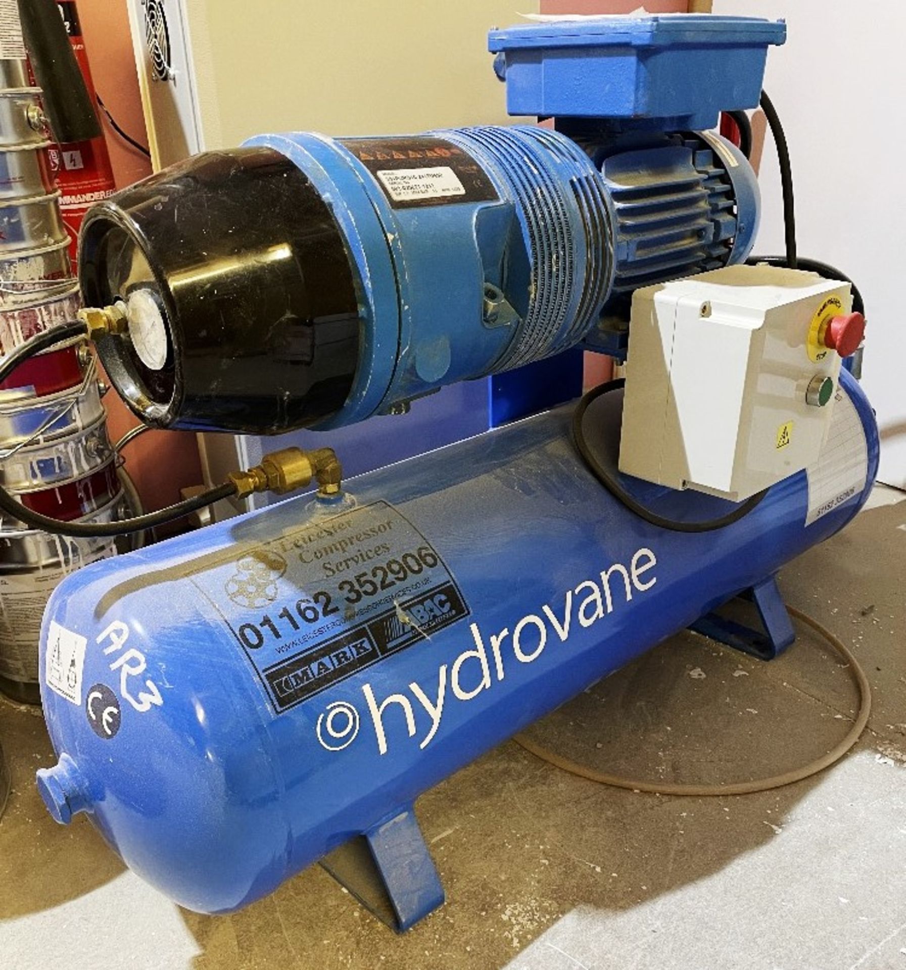 Hydrovane 501 Receiver Mounted Single Phase Rotary Vane Compressor - Image 3 of 6