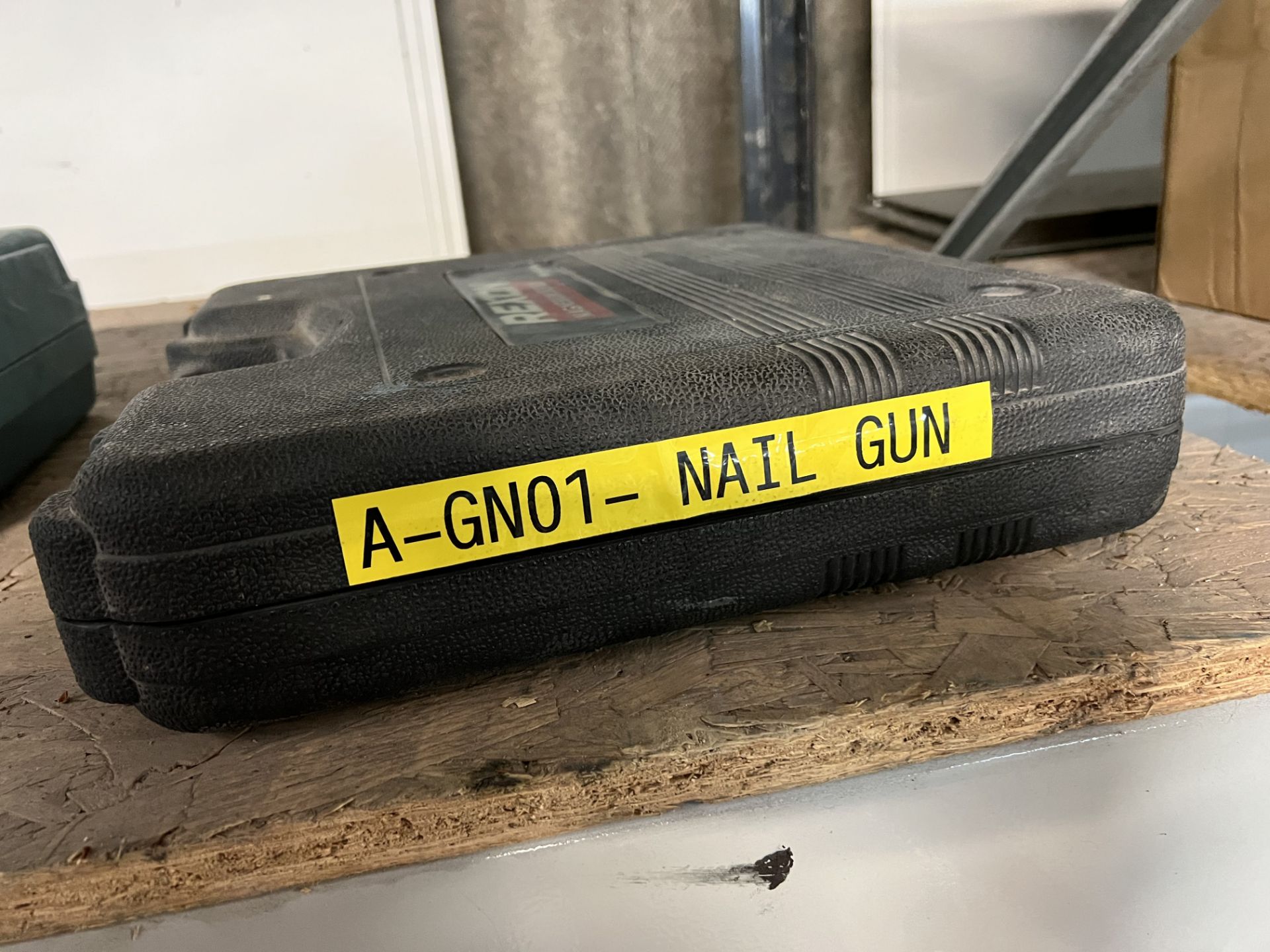 Rexon Magnesium Nail Gun/Stapler in Case - Image 2 of 2