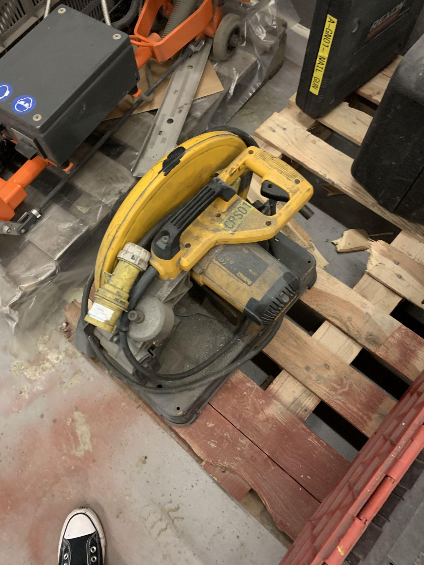 Dewalt Metal Chop Saw