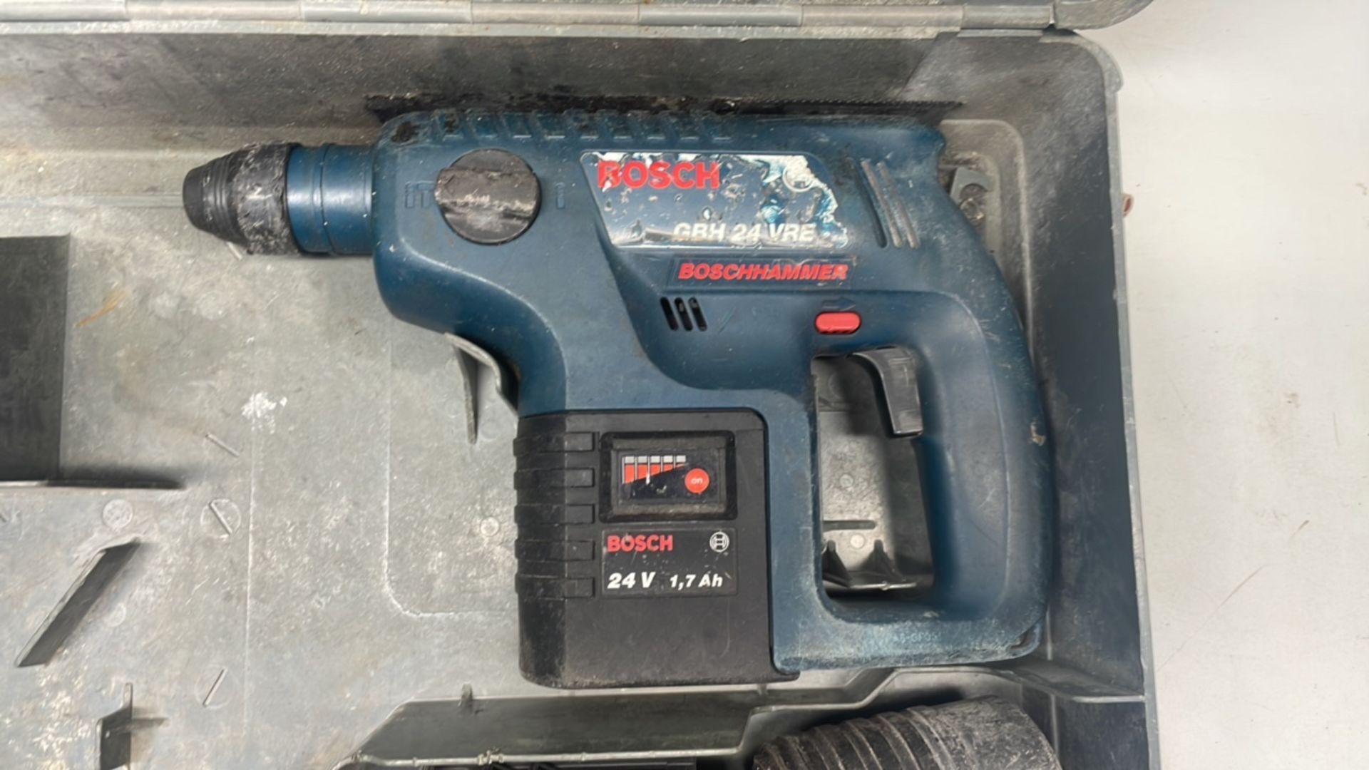 Bosch GBH24VRE Cordless Hammer Drill in Case - Image 3 of 3