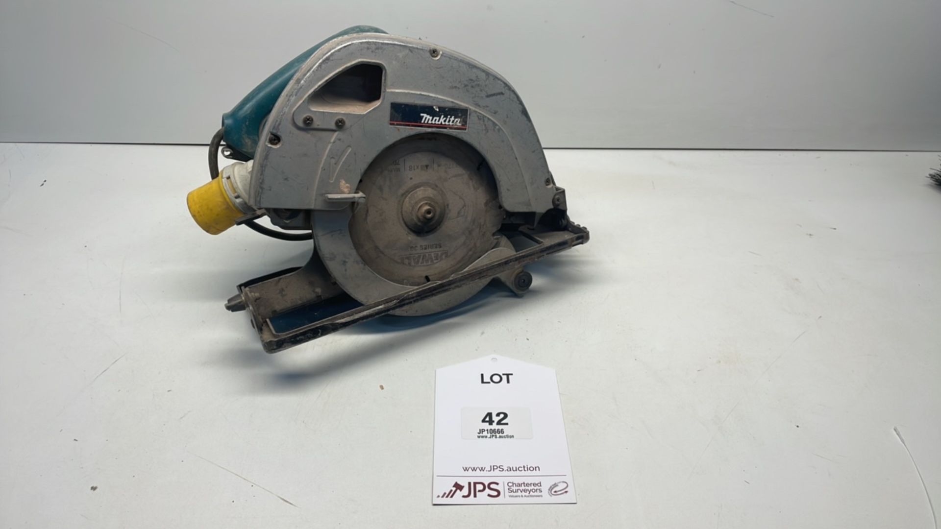 Makita 5704R Circular Saw