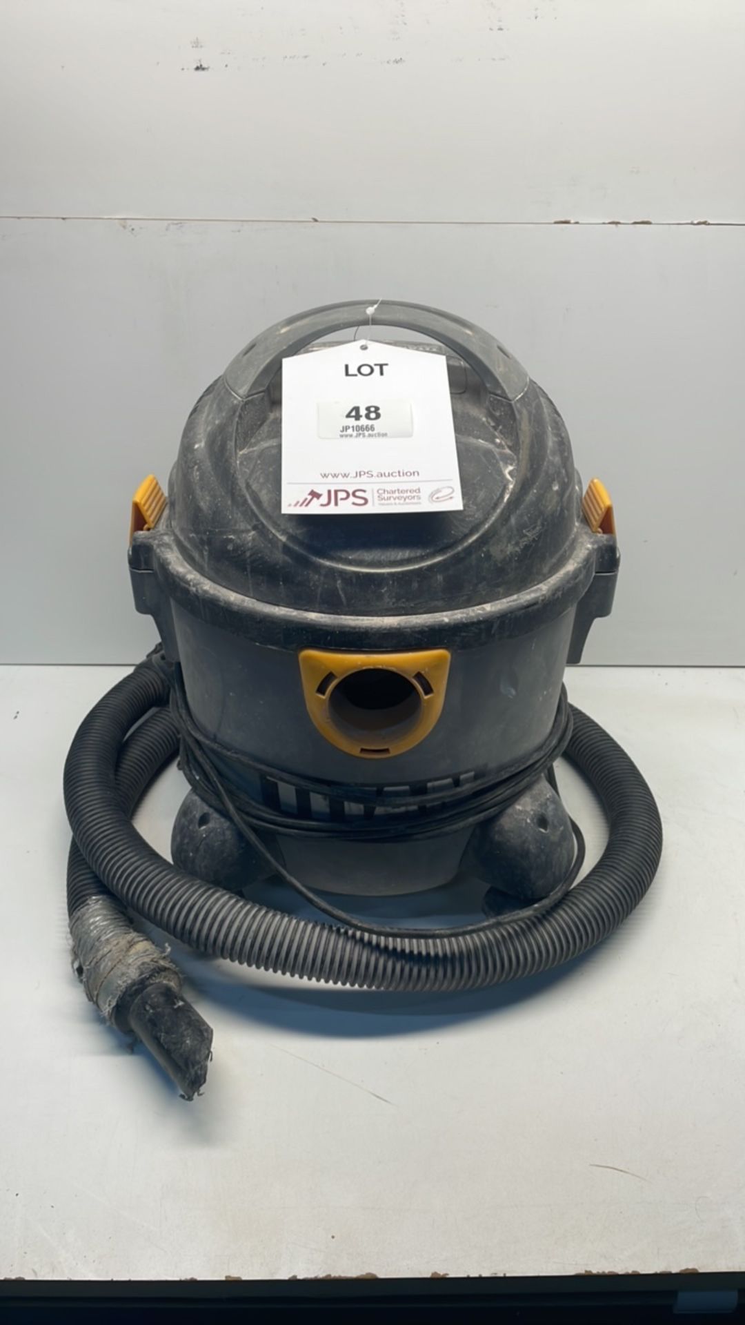 Titan TTB350VAC Wet & Dry Vacuum Cleaner