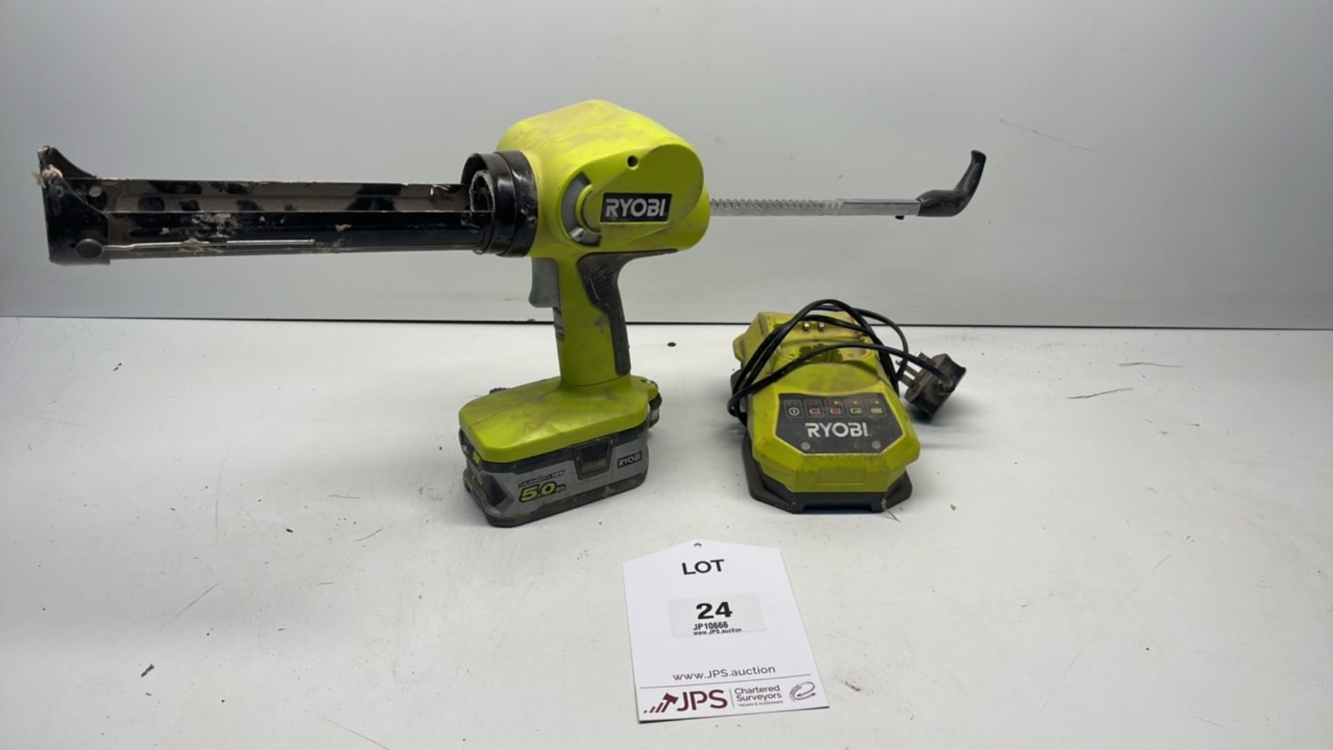 Ryobi CCG 1801 Cordless Caulking Gun w/ Charger