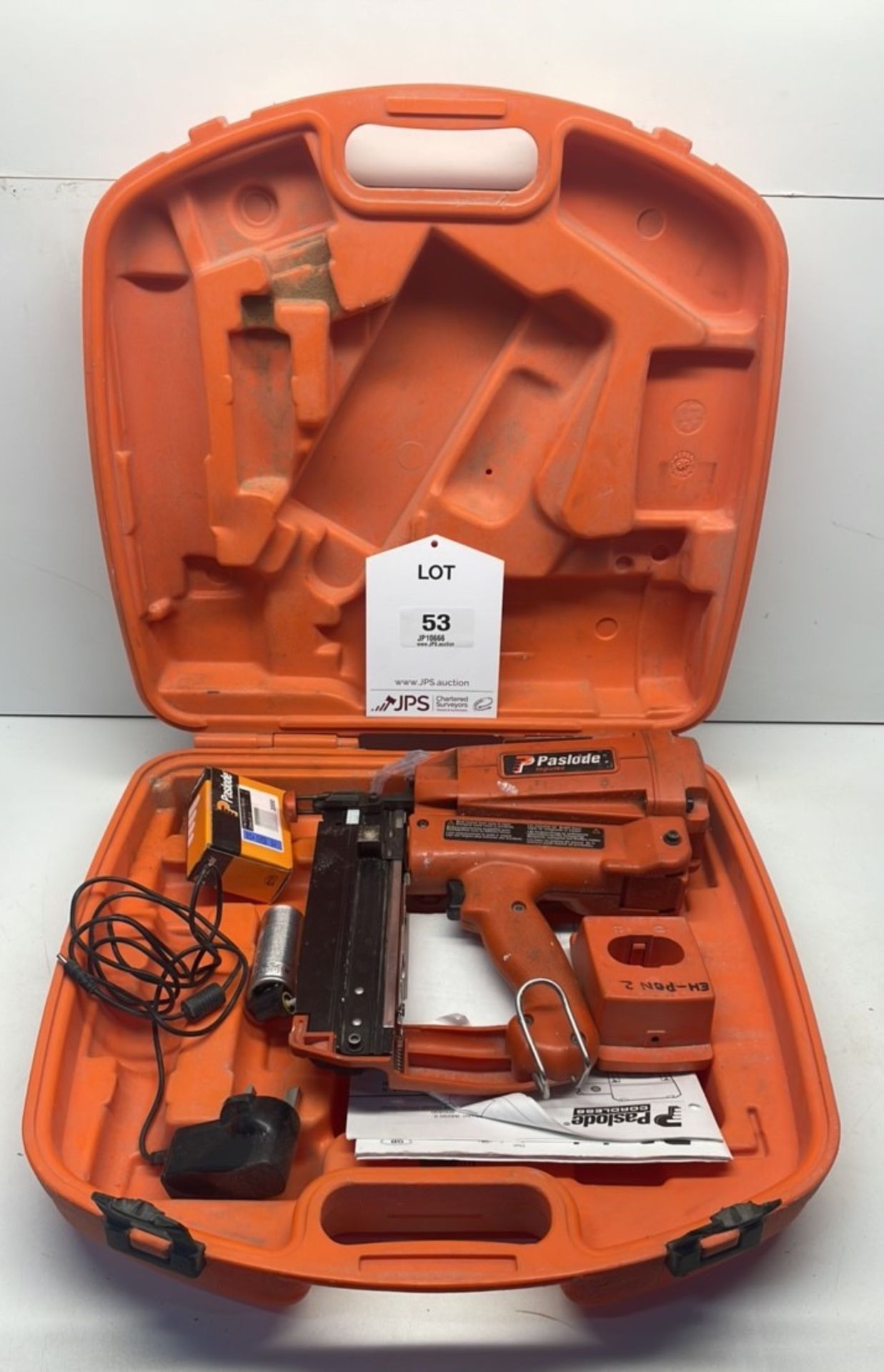 Paslode IM250II Brad Nailer/Nail Gun in Case