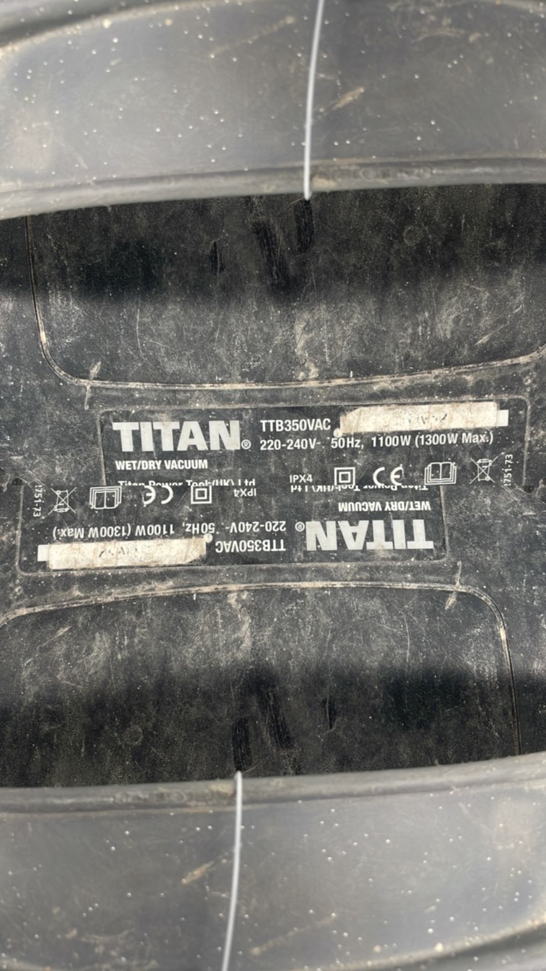 Titan TTB350VAC Wet & Dry Vacuum Cleaner - Image 3 of 3