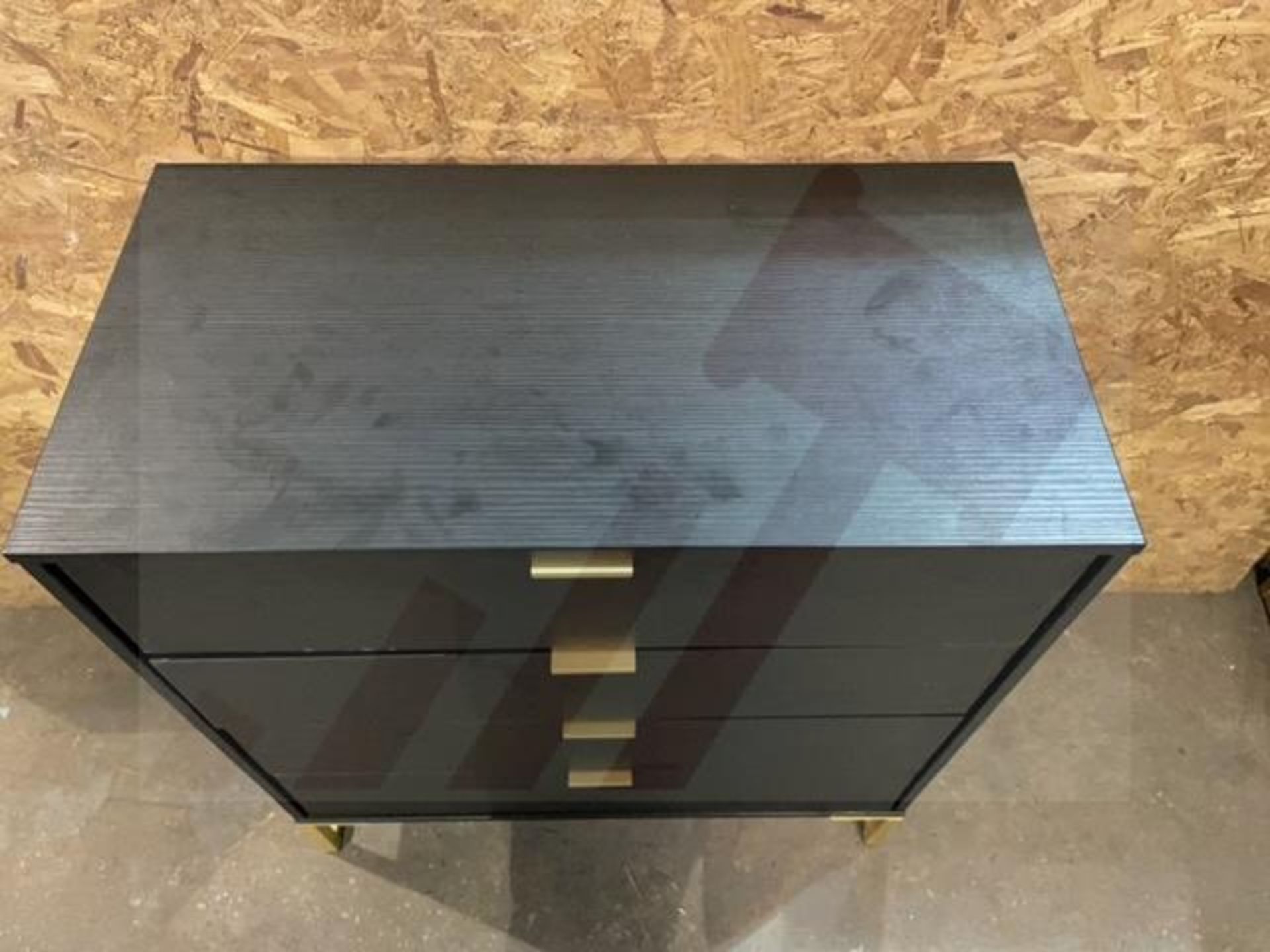 4 Drawer Chest Of Drawers | Black Wood Effect | On Gold Coloured Legs | 77 x 40 85cm - Image 2 of 3