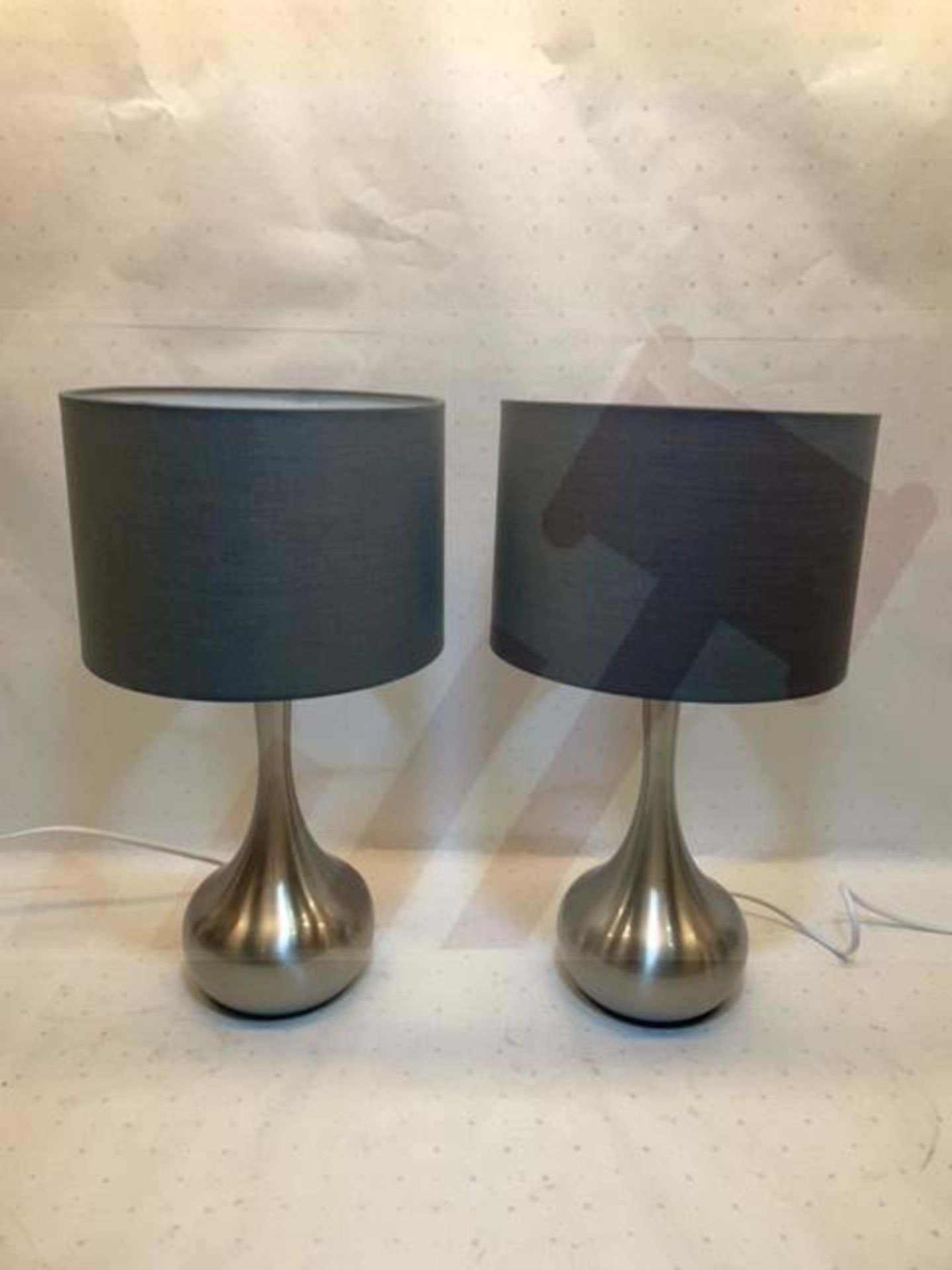 2 x Table Lamps w/Shades