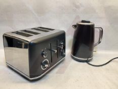 Breville Kettle and Toaster Set